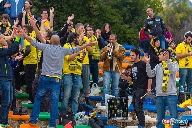 החצוצרה היוותה חיזוק משמעותי. אוהדי נורדיה (ברק תורג'מן)